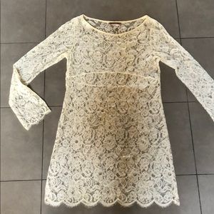 White lace dress
